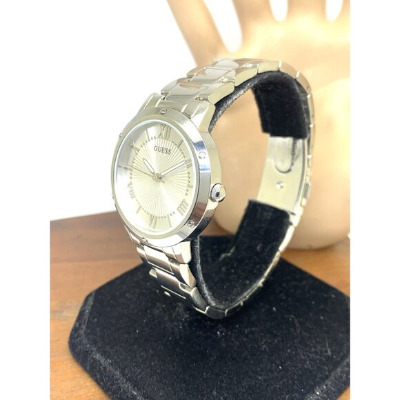 Guess Women\'s Watch GW0404L1 Quartz Silver Dial Stainless Steel 34mm main image 11